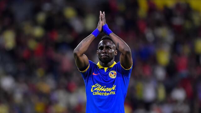 Julián Quiñones con América