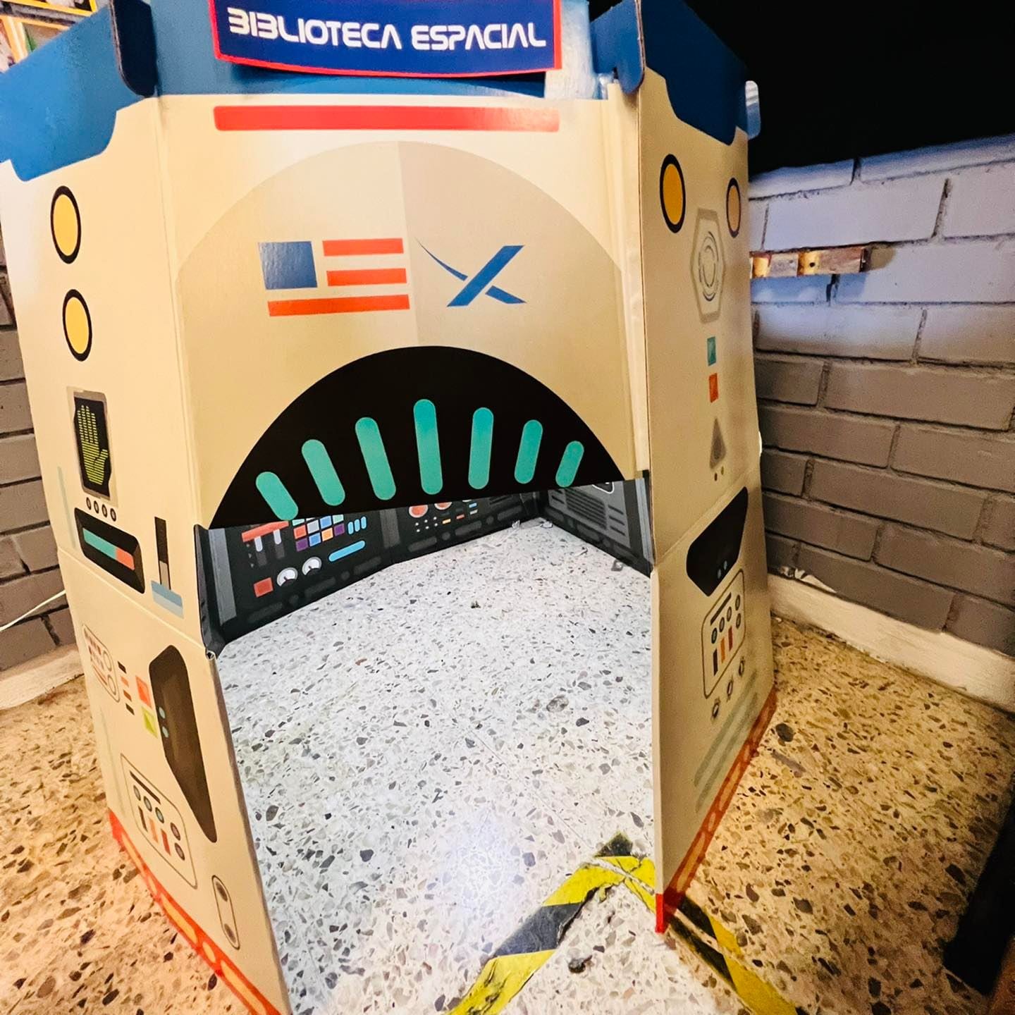 Salón del maestro Carlos Rodríguez en regreso a clases