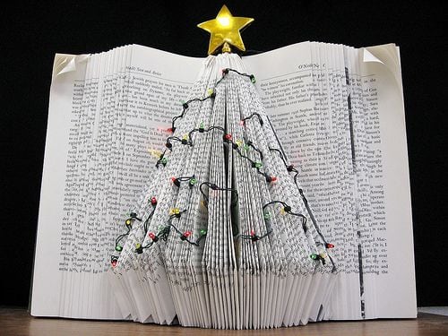 Árbol de Navidad con libros: 7 ideas de Pinterest para darle una segunda vida a esa novela
