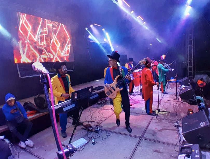 Son Tepito se agarra a golpes con músicos en feria