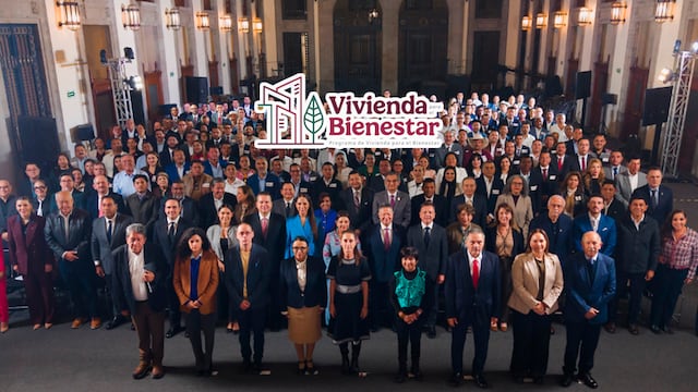 Claudia Sheinbaum revisa resultados de Vivienda para el Bienestar con gobernadores y alcaldes