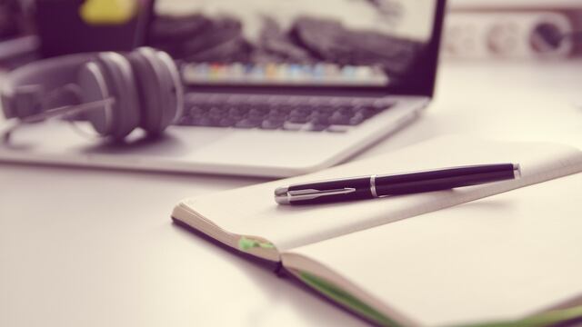 Te decimos cómo puedes cursar la preparatoria gratis sin ir a la escuela