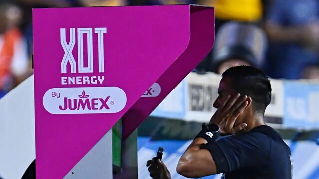Árbitro, Daniel Quintero en el VAR de la Liga MX