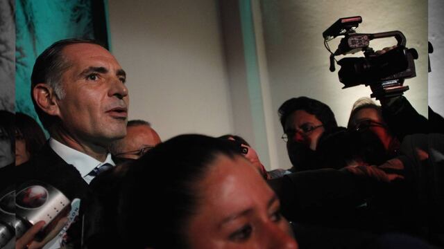 Gabino Cué avala consulta para construcción de centro de convenciones