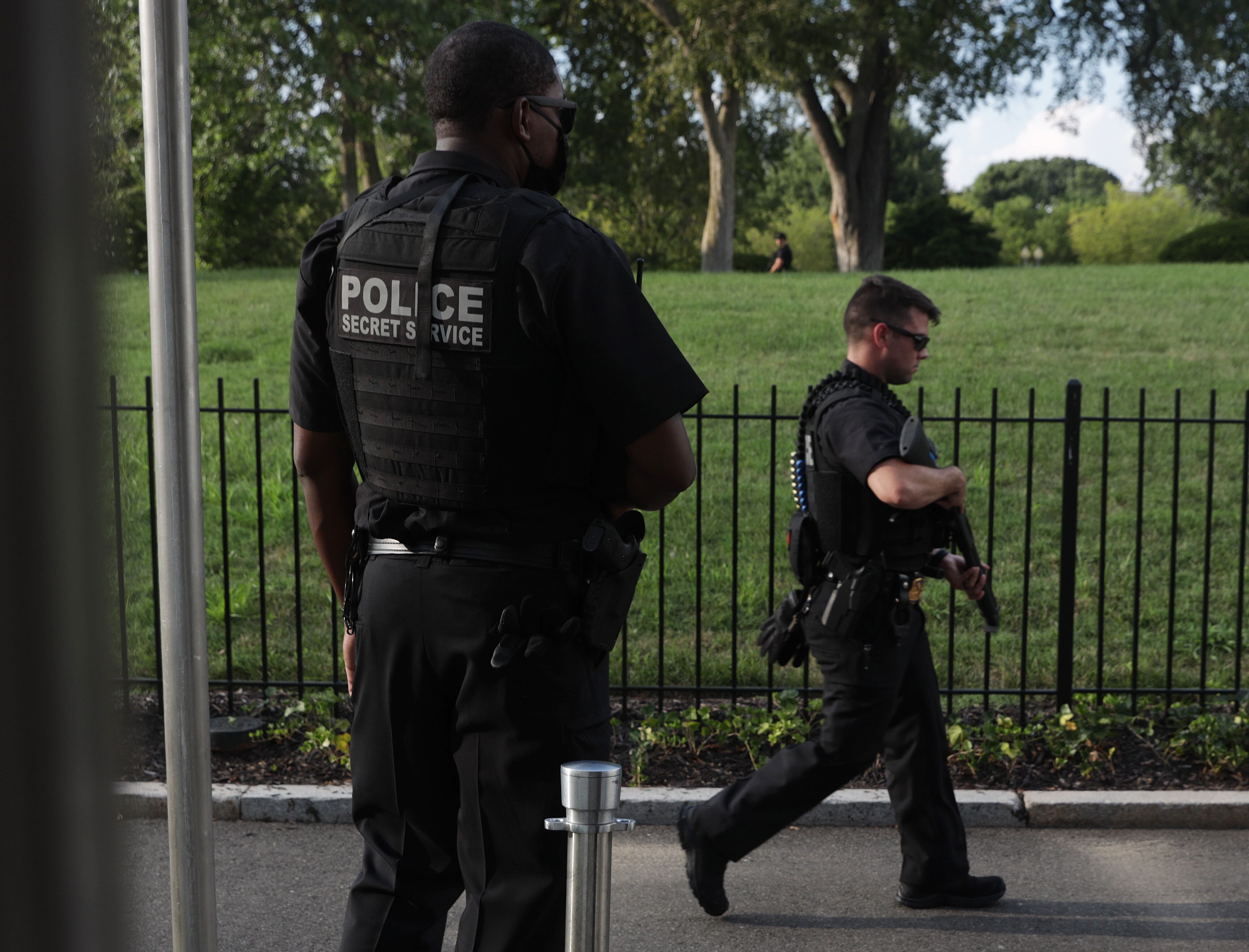Movilización de agentes en la Casa Blanca