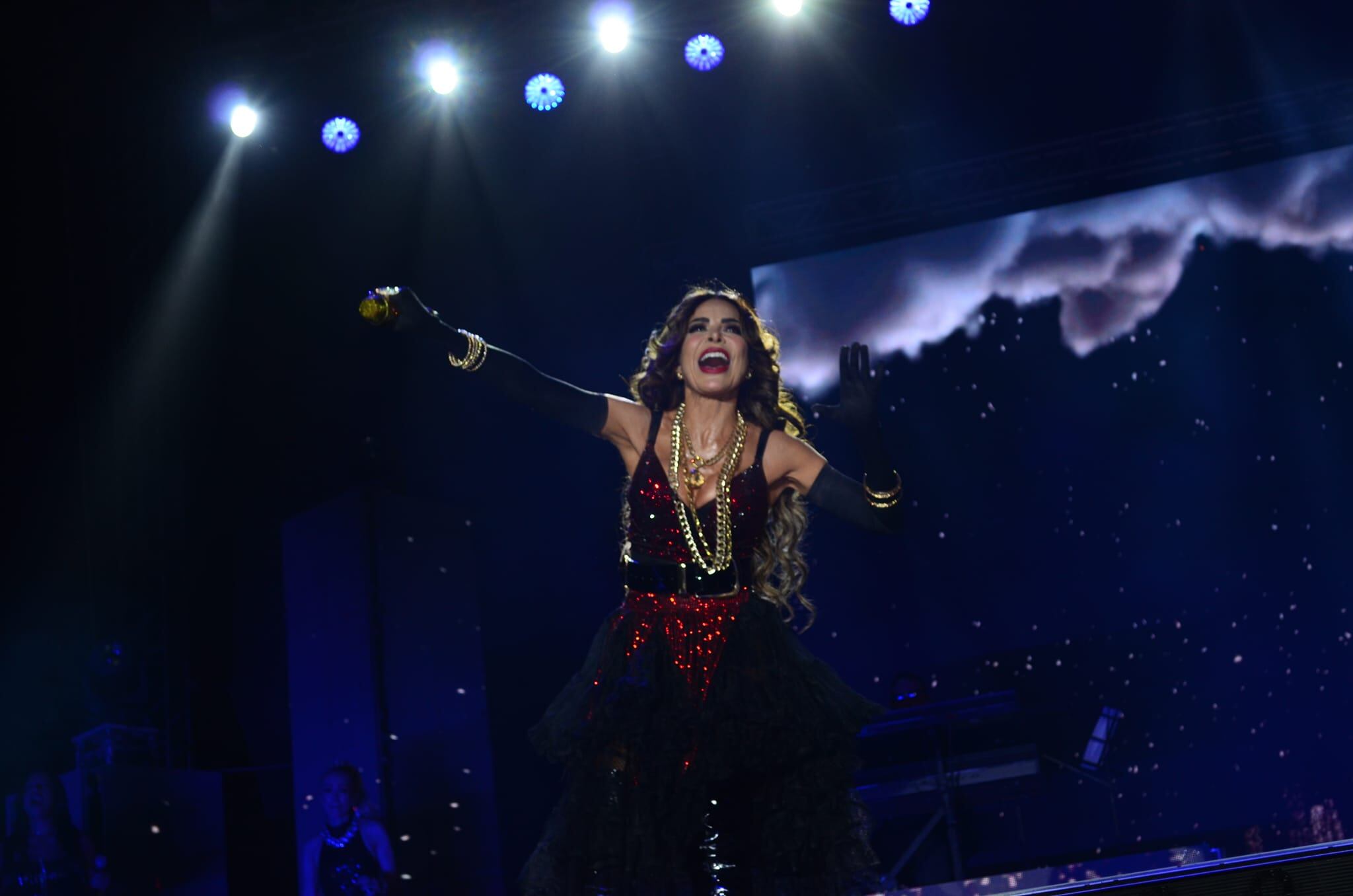 Gloria Trevi en concierto de Jacona, Michoacán.
