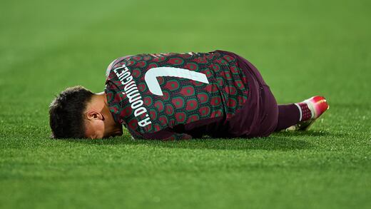 ¿Qué le pasó a Alexei Domínguez? El canterano de Pachuca sufrió fuerte lesión en el duelo vs Argentina