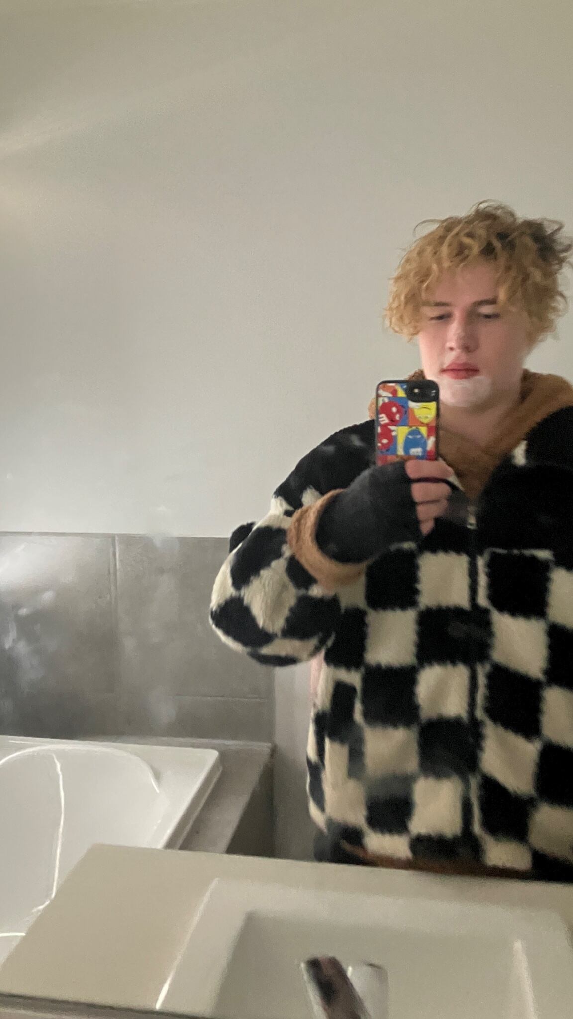 Norme, el youtuber que YouTube banneo por no dormir en 12 días
