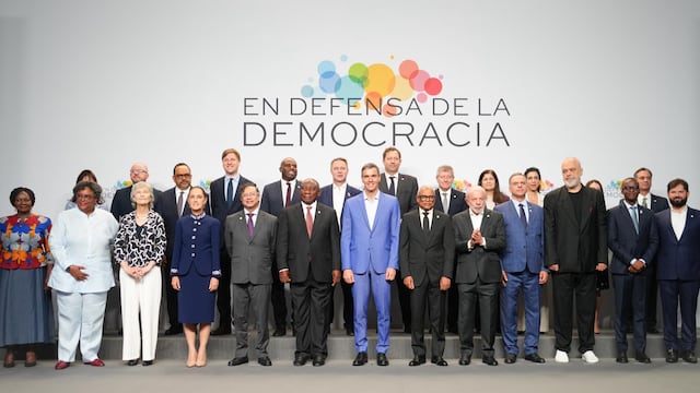 IV Cumbre en Defensa de la Democracia en Barcelona