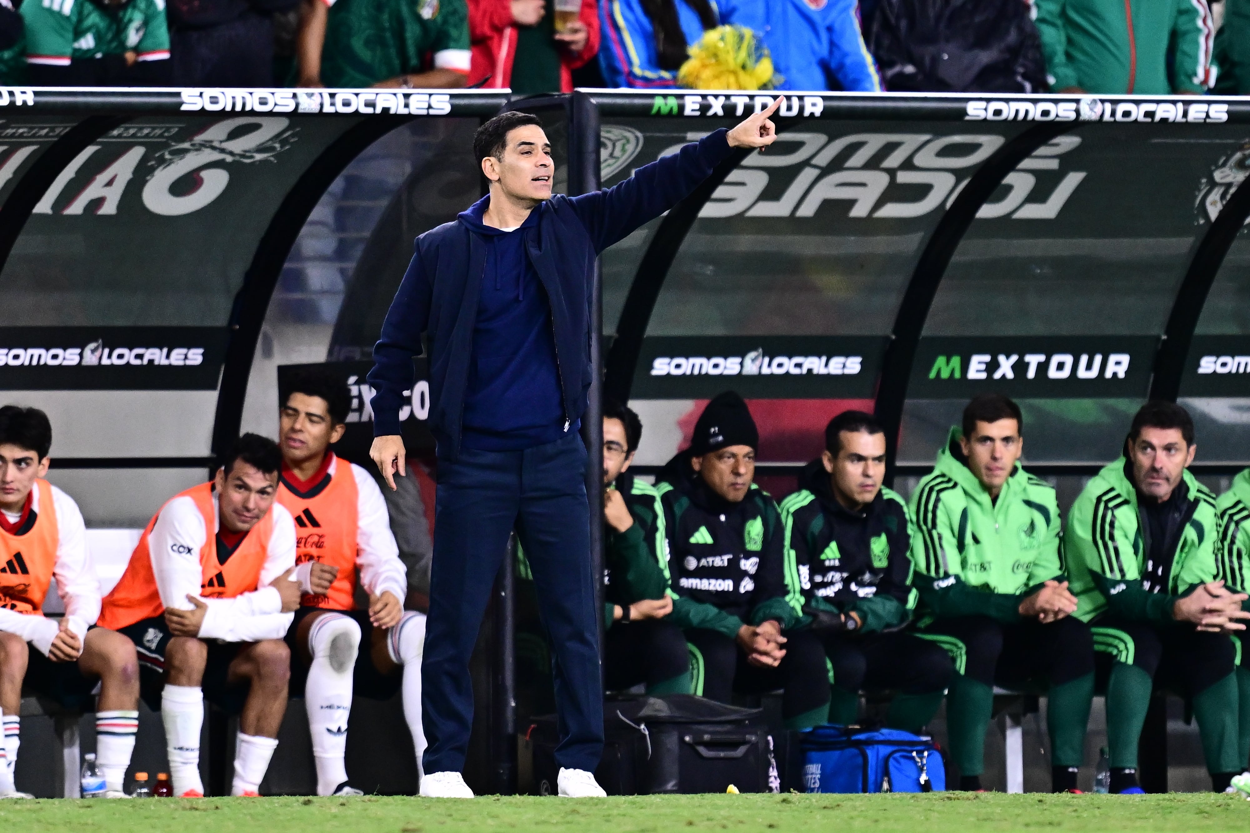 Rafa Márquez hace 11 cambios en el XI de México para enfrentar a Perú.