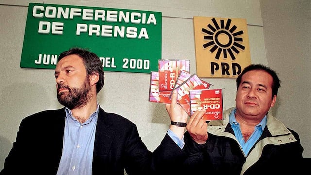 En 2001 diputados del PRD entrega información con supuestos beneficiarios del Fobaproa