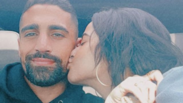Sebastian Lletget y Becky G