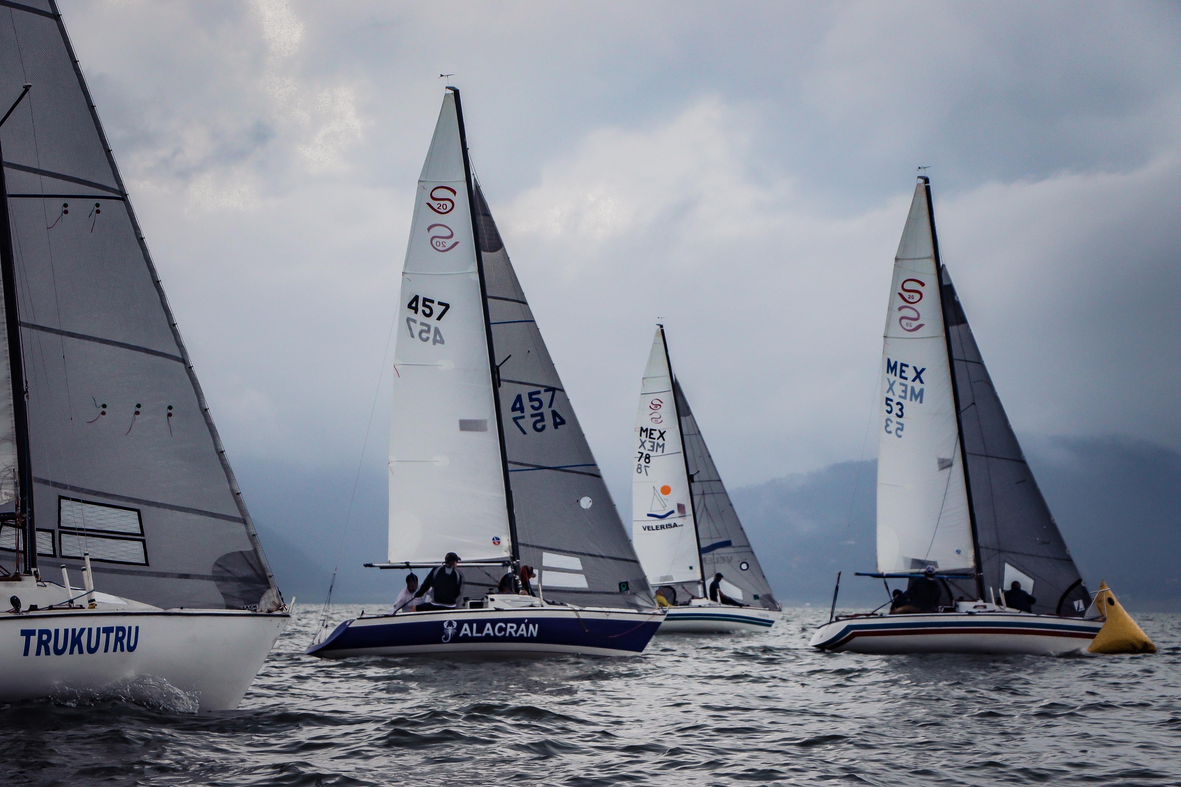 Presa Miguel Alemán de Valle de Bravo