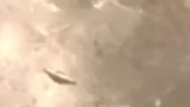 ¿OVNI en la Luna? Jaime Maussan muestra esta evidencia (VIDEO)