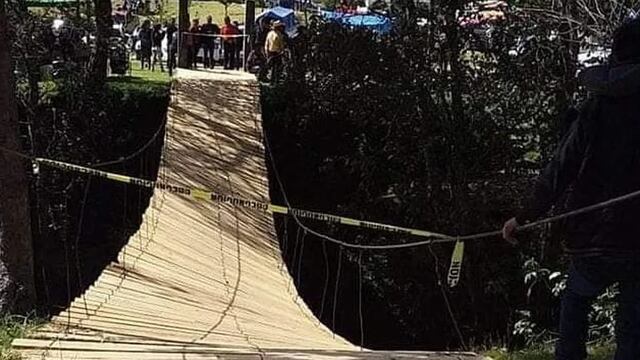 Se desprende puente colgante de las Grutas del Mamut, Chiapas