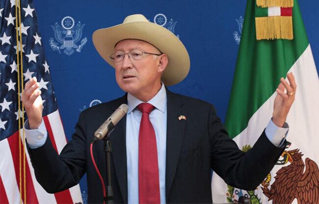 Ken Salazar responde a señalamientos de AMLO