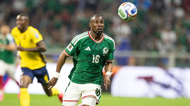 Julián Quiñones sufrió una lesión muscular que le impedirá ser convocado por Rafael Márquez