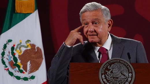 La oposición está en la pendeja mientras AMLO desayuna, come y cena cómo ganar en 2024
