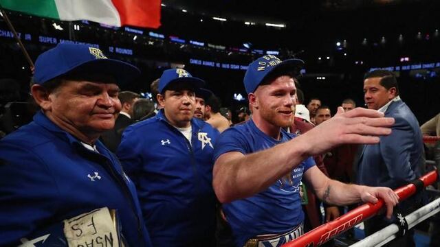 Canelo luego de vencer a Chávez Jr.