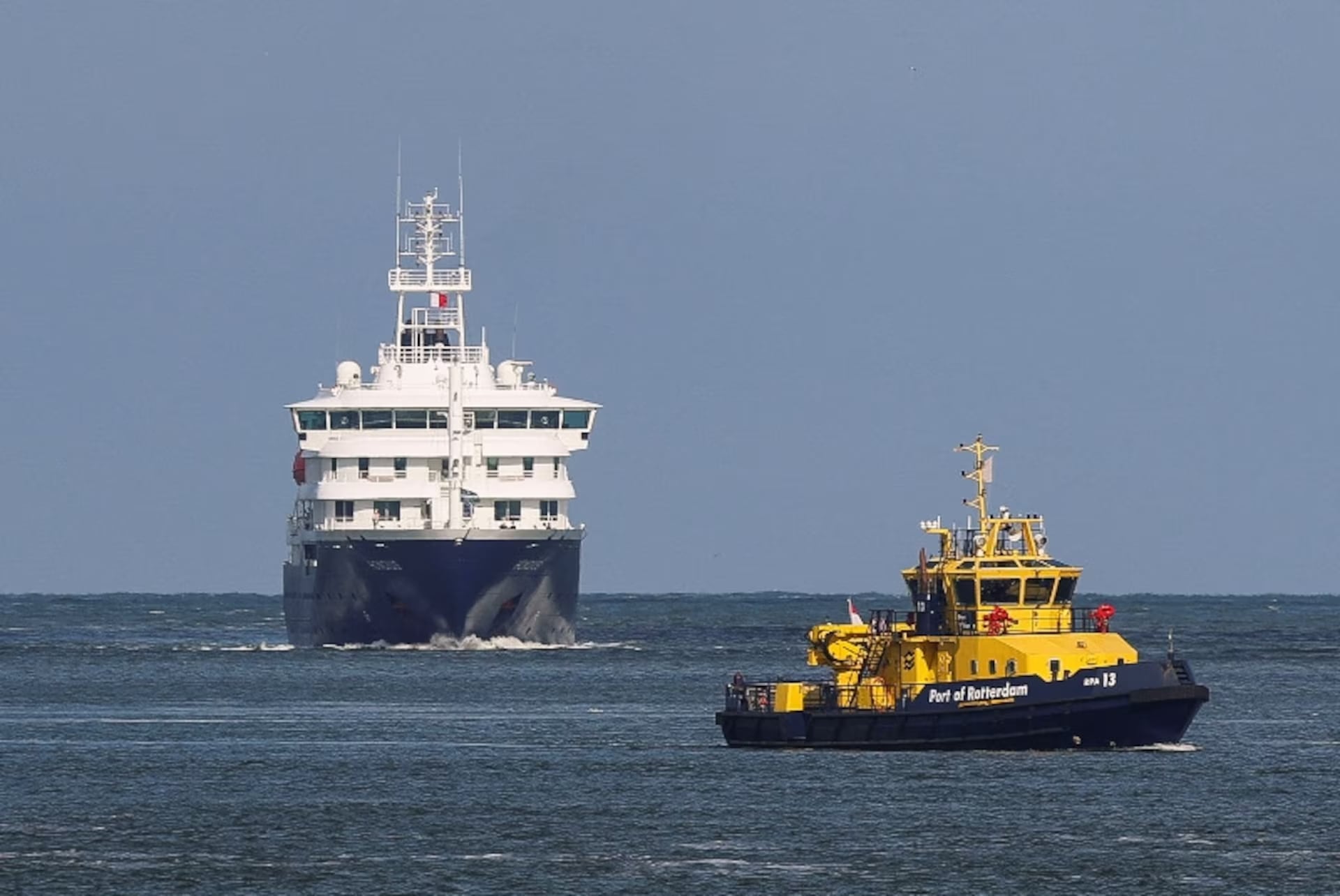 Tras brote de hantavirus, el crucero MV Hondius desembarca en Rotterdam; estará en cuarentena
