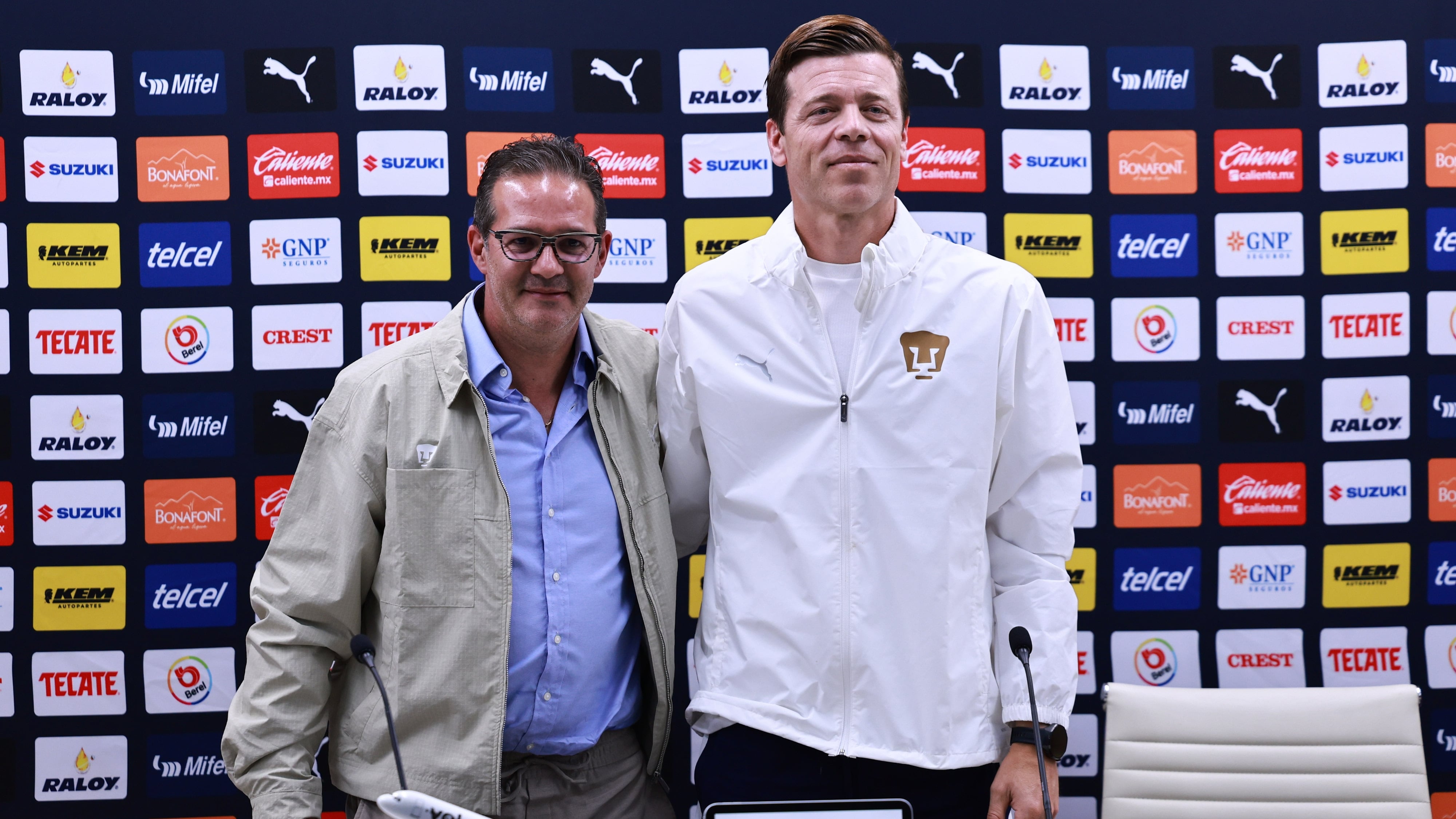 Esteban Solari es el nuevo DT de Pumas; firma contrato por dos años