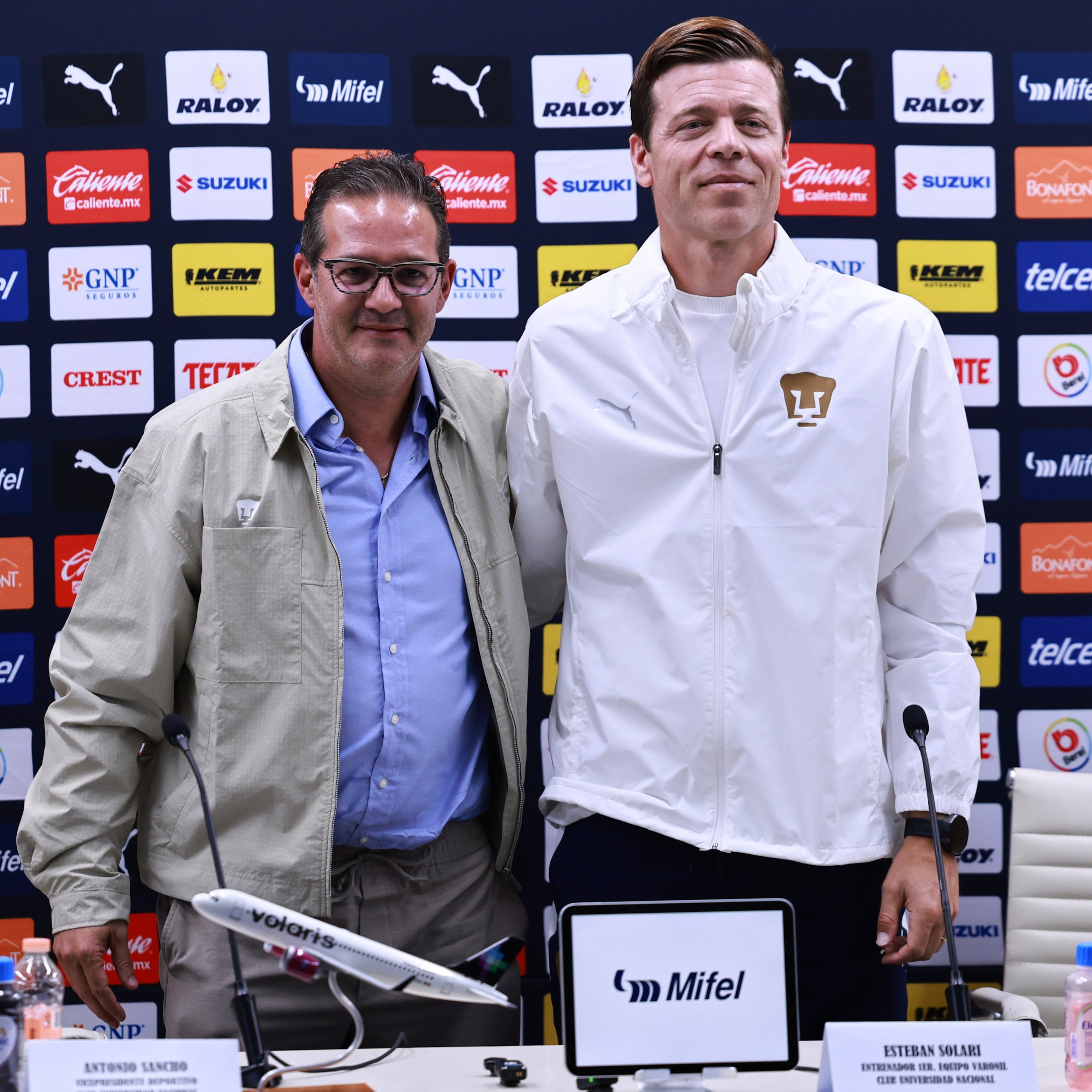 Esteban Solari es el nuevo DT de Pumas; firma contrato por dos años