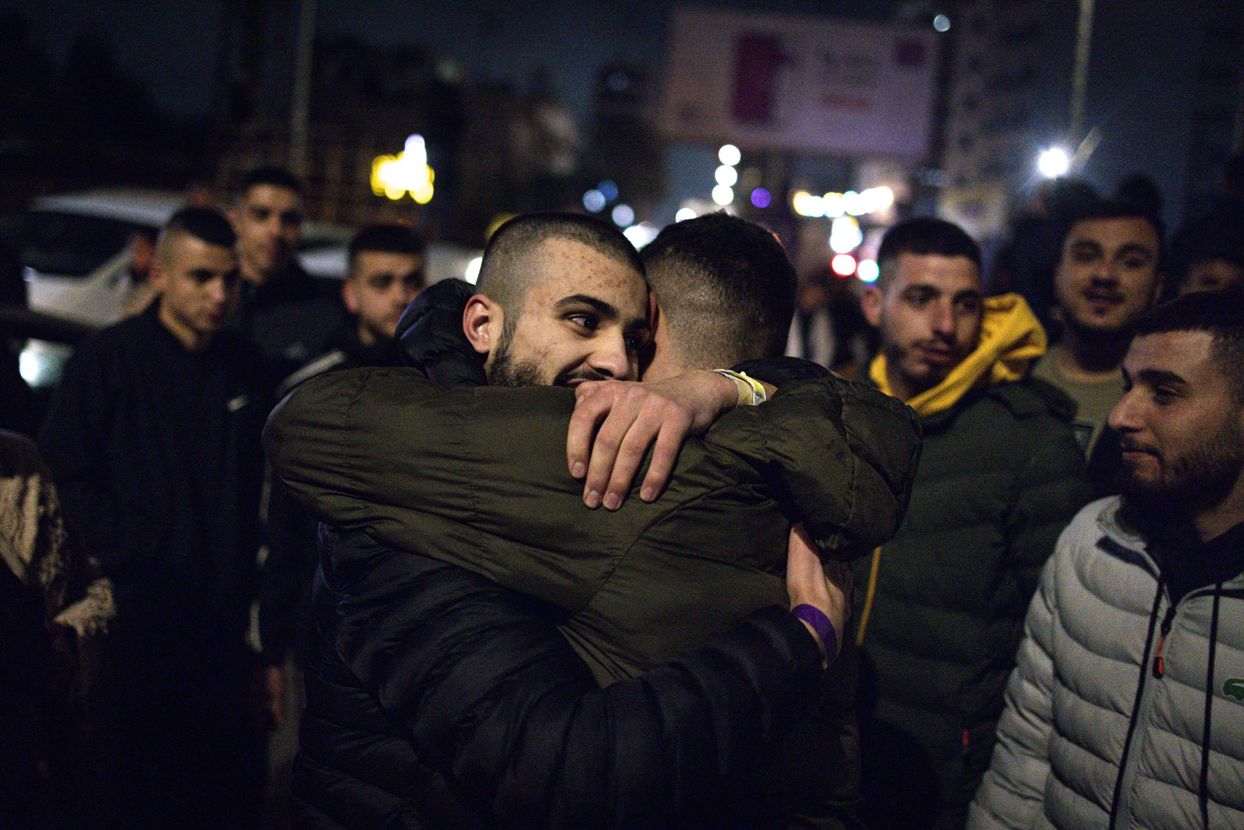 Israel excarcela a 90 presos palestinos