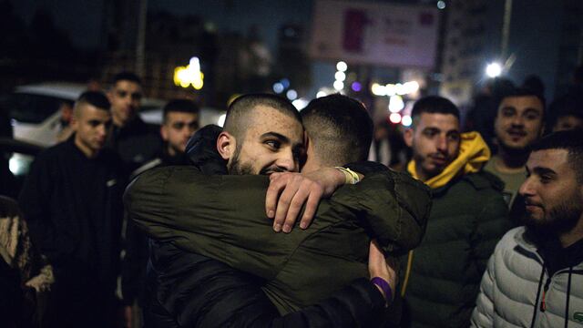 Israel excarcela a 90 presos palestinos