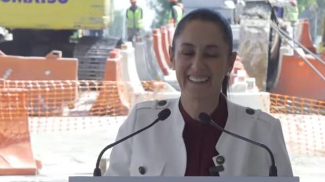 Claudia Sheinbaum recibe un "te amo" de un automovilista