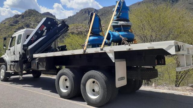 Equipo para extraer agua en SLP