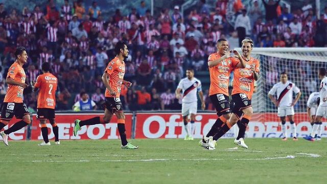 Jaguares gana 4-2 en Chiapas.