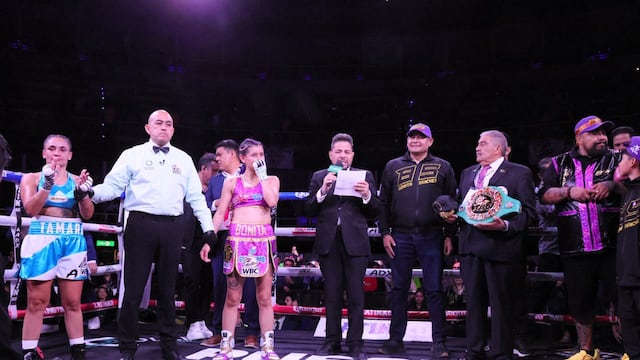Puebla celebra: Gaby Sánchez es campeona mundial de boxeo.