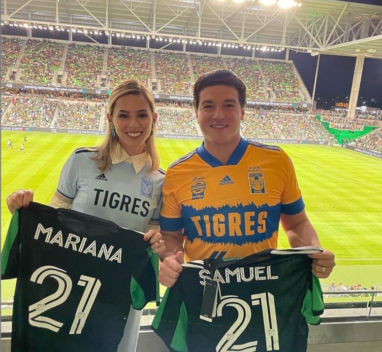 Samuel García y Mariana Rodríguez