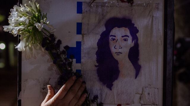 Velada por el feminicidio de Lesvy