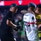 Exjugador de Rayados recibe patada de cárcel en la Libertadores; sale del campo en brazos y llorando