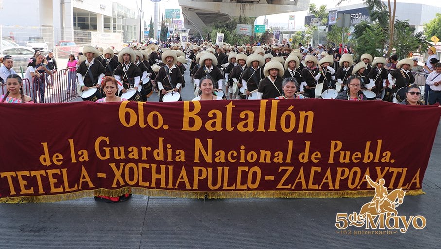 Desfile Cívico Militar en Puebla por el 5 de mayo