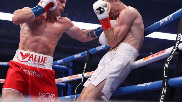 Canelo Álvarez vs Callum Smith