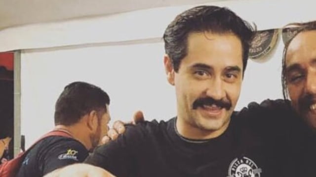 Nicolás Athie, el acusado, no forma parte de la compañía.