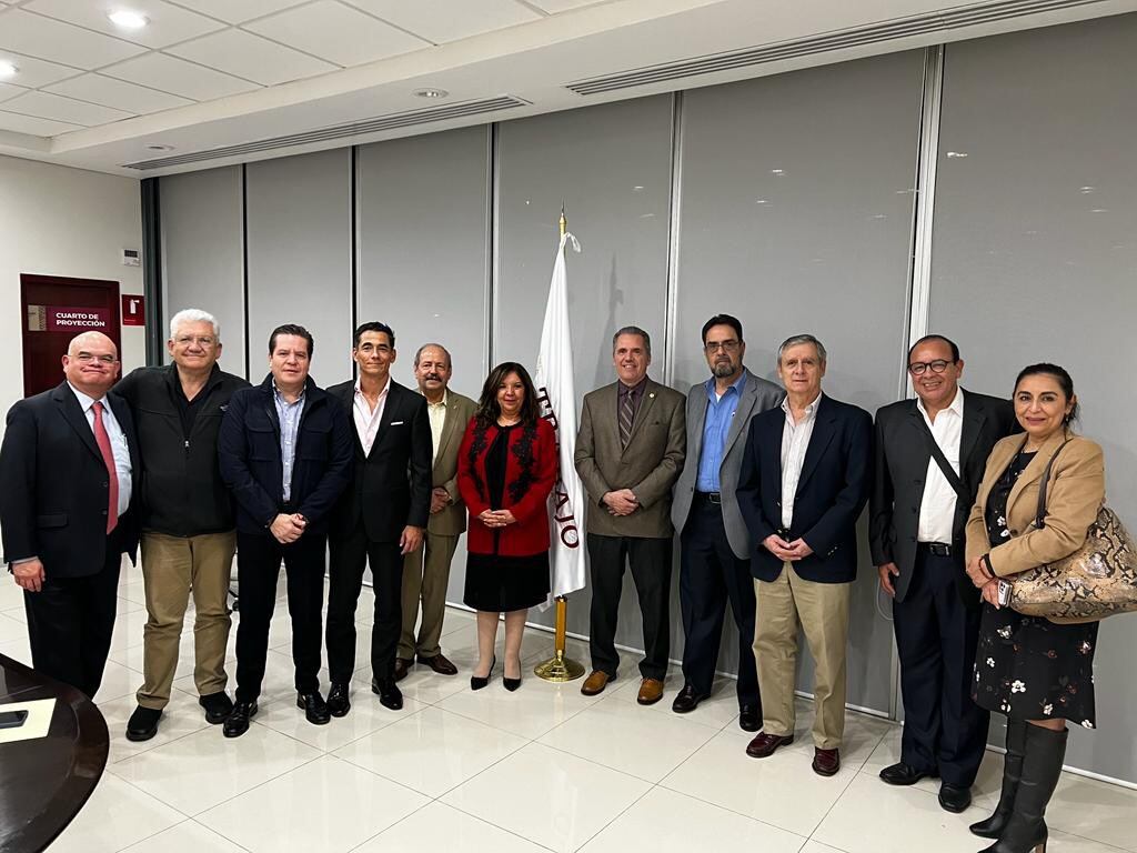 Reunión de sindicatos que tienen contrato colectivo con Mexicana de Aviación