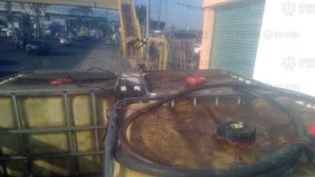 Contenedores con "huachicol".