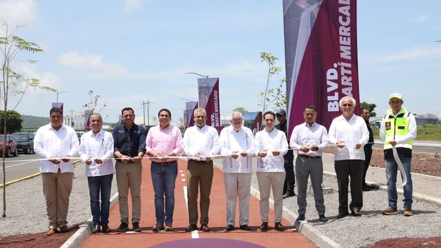 Alfredo Ramírez Bedolla inaugura libramiento en La Piedad