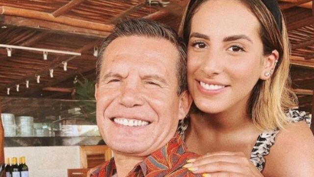 Nicole junto a su padre, Julio César Chávez