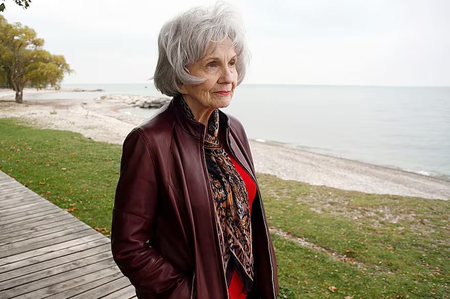 Alice Munro, ganadora del Premio Nobel de Literatura