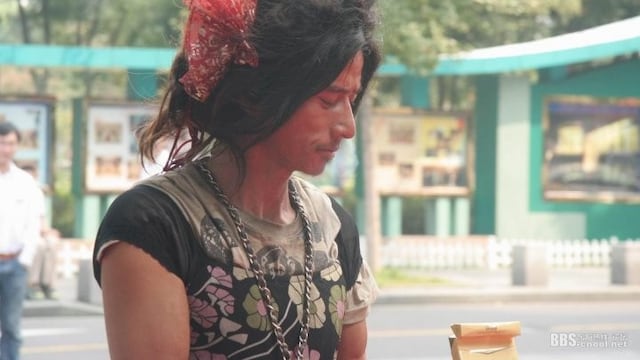 "Brother Sharp", un vagabundo que ha conquistado las redes sociales en China.