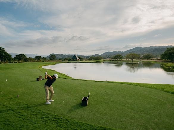 Riviera Nayarit se posiciona como destino clave de lujo según Forbes.