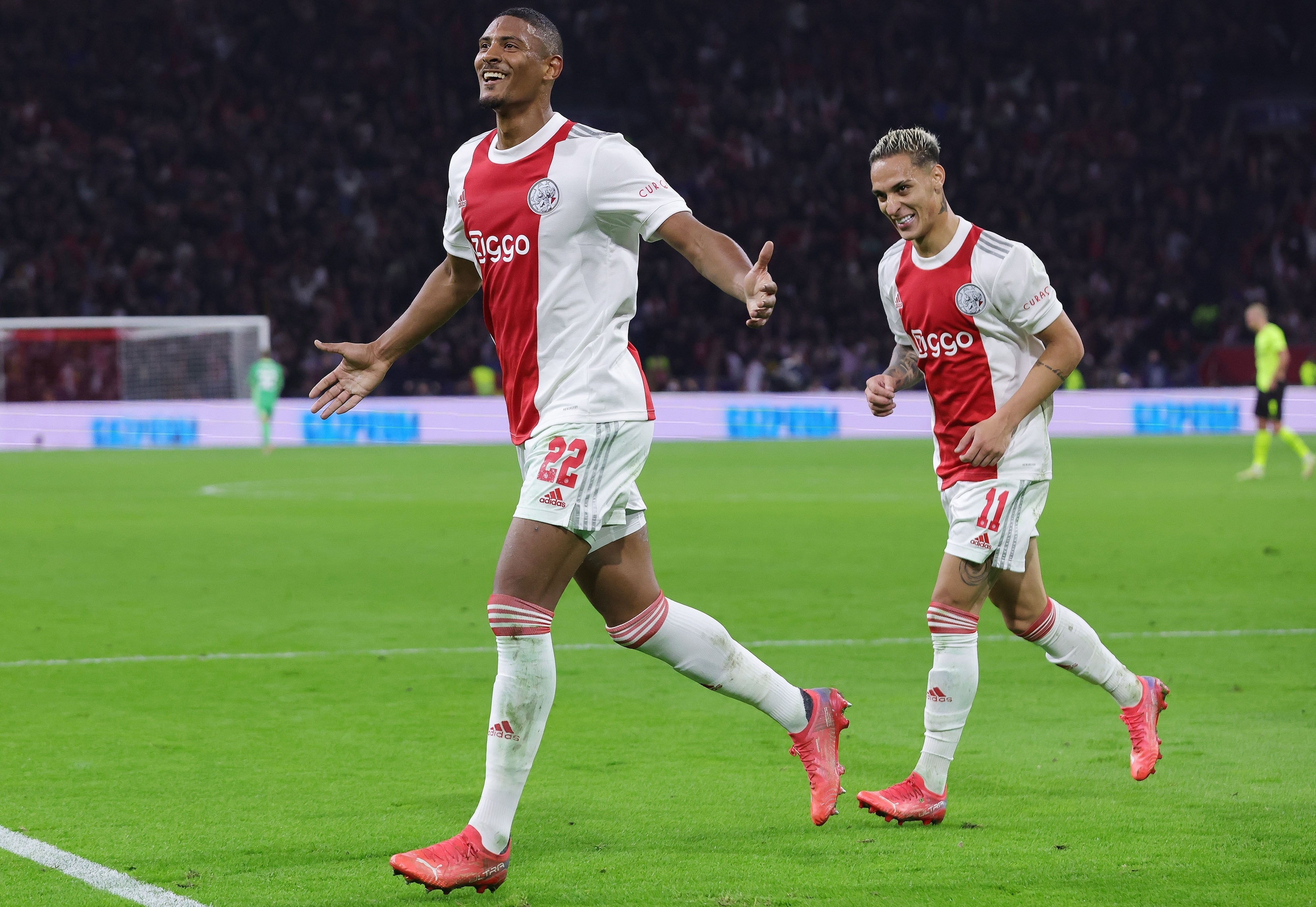 Sebástien Haller con el Ajax.