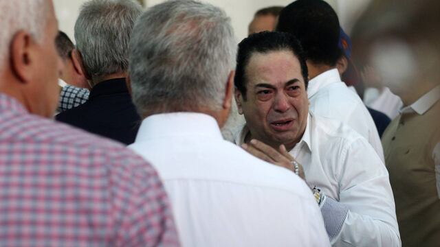 Familiares de víctimas de vuelo MS804 de EgyptAir