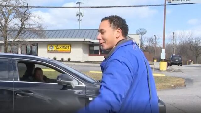 Reportero Myles Harris y su mamá