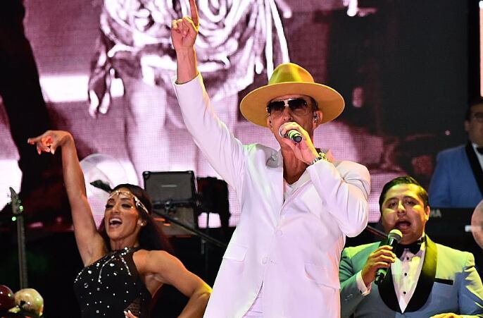 Erik Rubín en Cumbia Machine