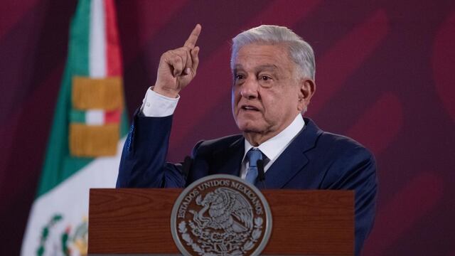 AMLO acepta renuncia de Arturo Zaldívar